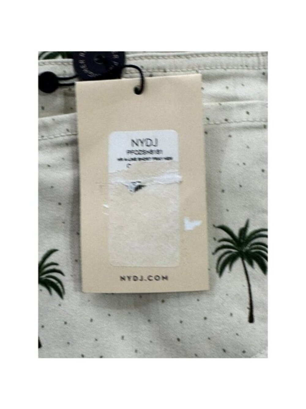 NYDJ Women's Palm Tree Print Denim Shorts With Lift Tuck Technology Size 8P Beig - Picture 8 of 12
